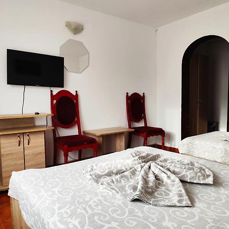 Hotel Orizont Сучава Экстерьер фото