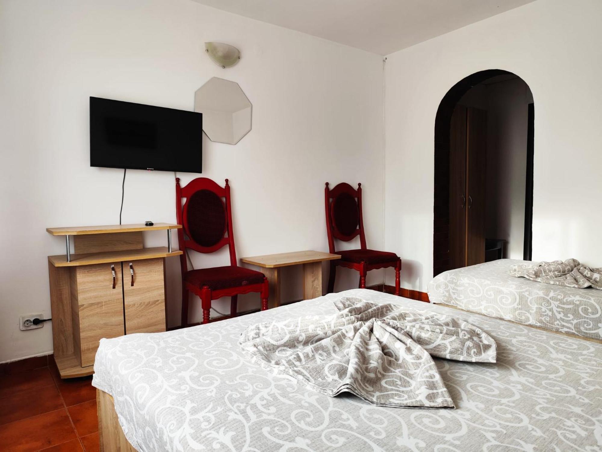 Hotel Orizont Сучава Экстерьер фото