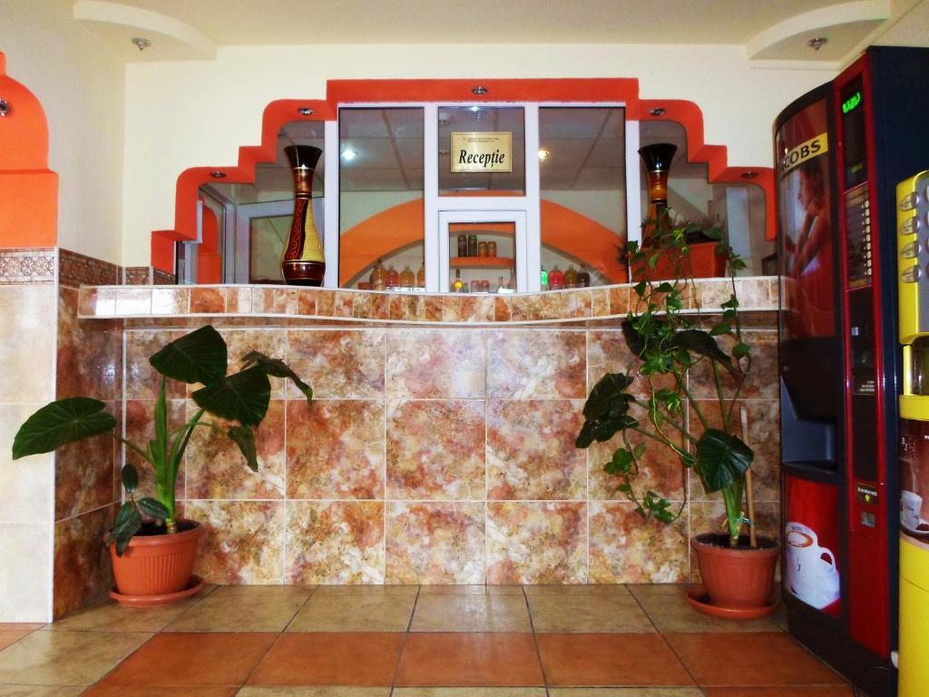 Hotel Orizont Сучава Экстерьер фото