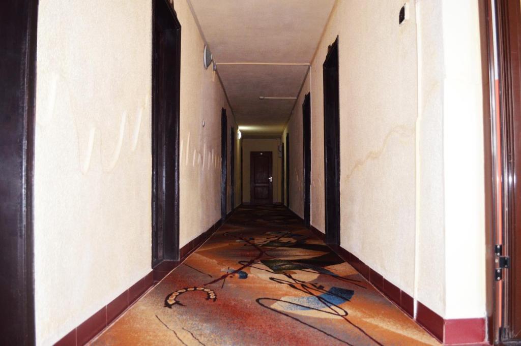 Hotel Orizont Сучава Экстерьер фото